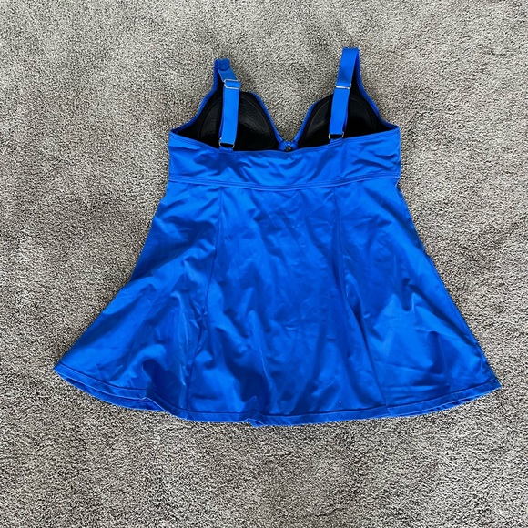 Stylish Blue Women's One-Piece Swimsuit - Picture 2 of 3